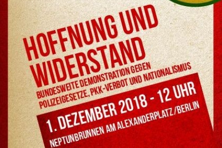 1. Dezember 2018, 12 Uhr, Berlin, Neptunbrunnen. IL-Plakatausschitt